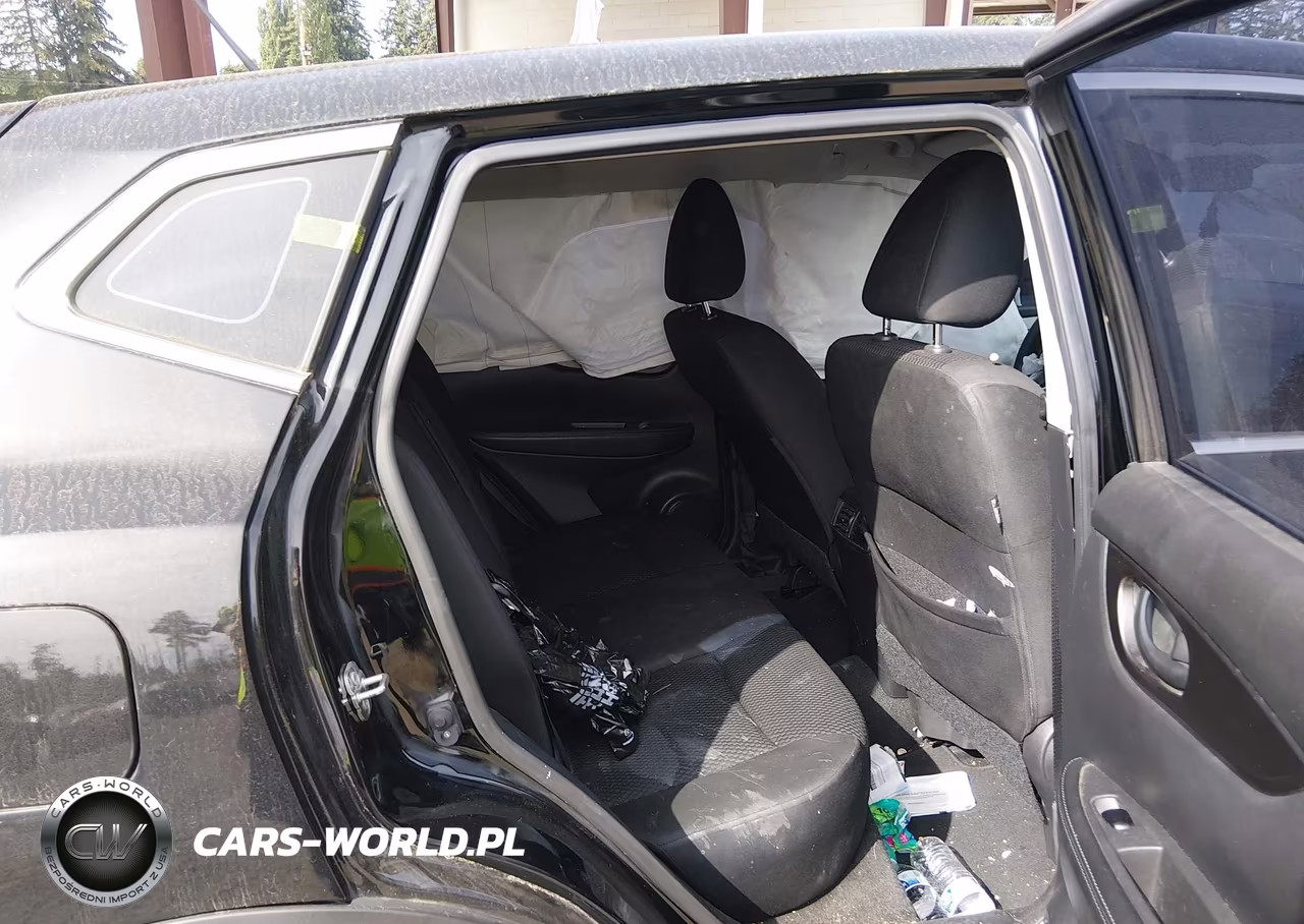 2018 Nissan Rogue Sport S VIN:JN1BJ1CP3JW191581 - 8