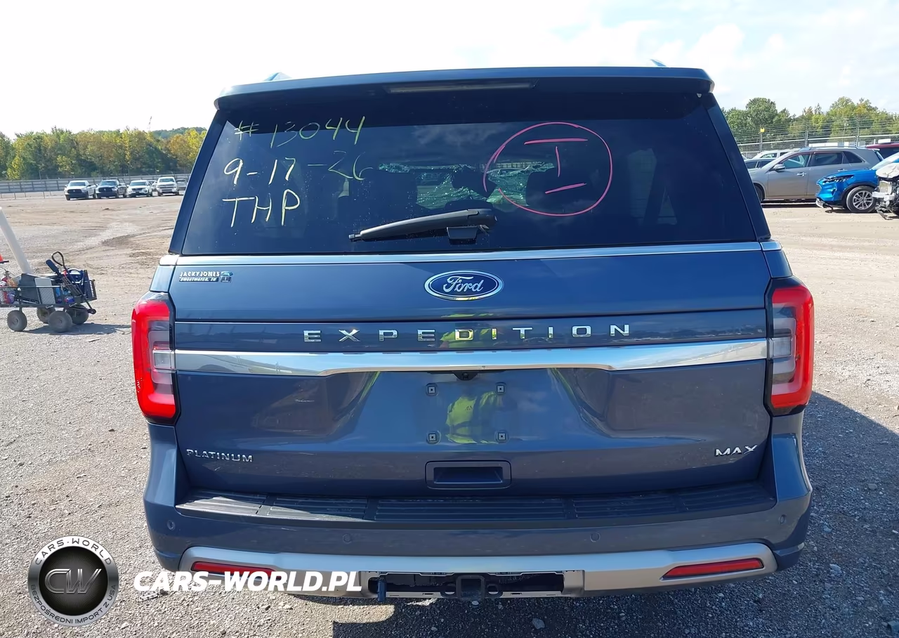2023 Ford Expedition Platinum Max VIN:1FMJK1M81PEA32940 - 16