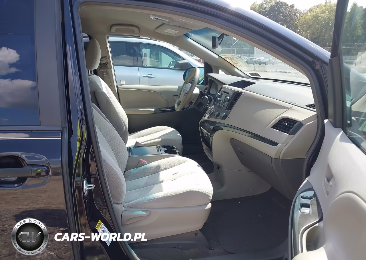 2012 Toyota Sienna Le V6 8 Passenger VIN:5TDKK3DC5CS195782 - 5