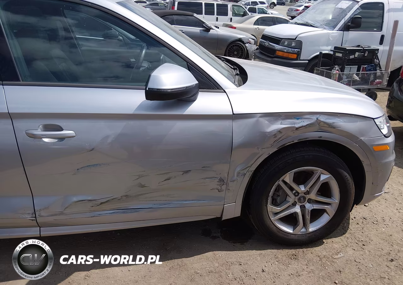 2018 Audi Q5 2.0T Premium-2.0T Tech Premium VIN:WA1ANAFY5J2044665 - 6