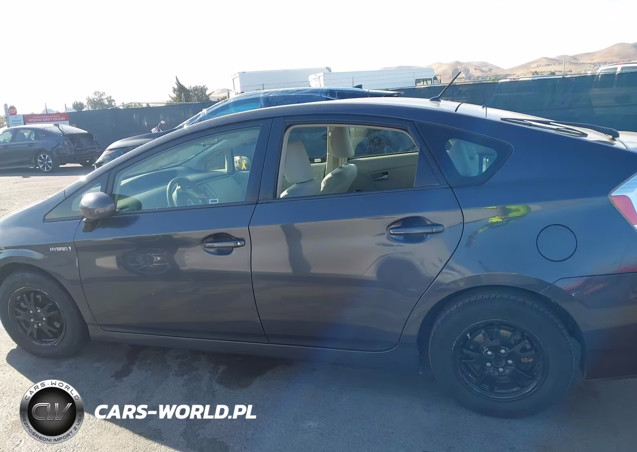 2012 Toyota Prius Two VIN:JTDKN3DU3C5538207 - 14