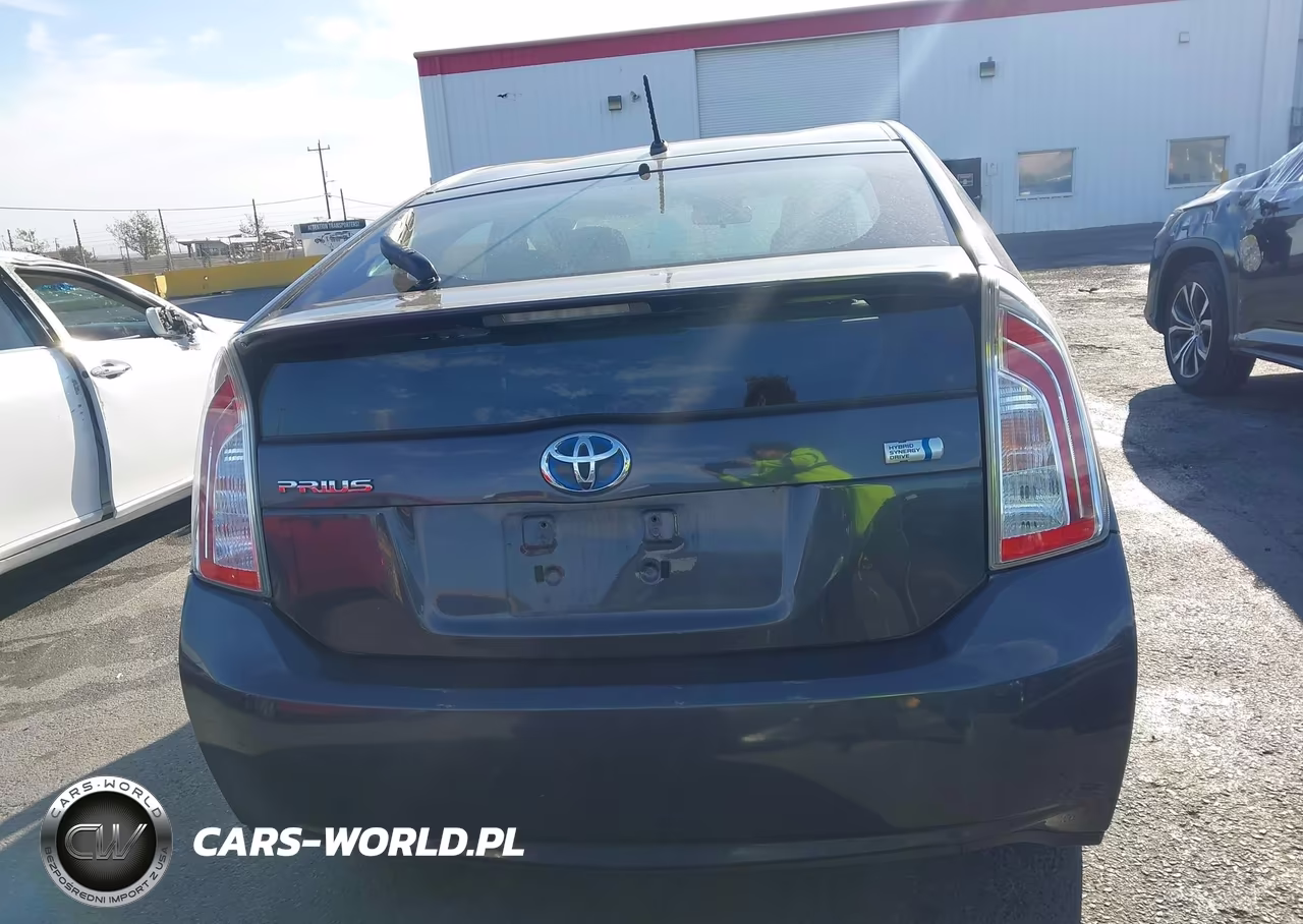 2012 Toyota Prius Two VIN:JTDKN3DU3C5538207 - 16