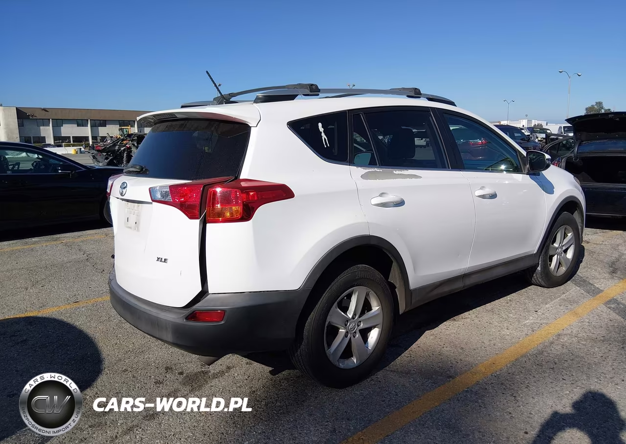 2013 Toyota Rav4 Xle VIN:2T3WFREV9DW035297 - 4