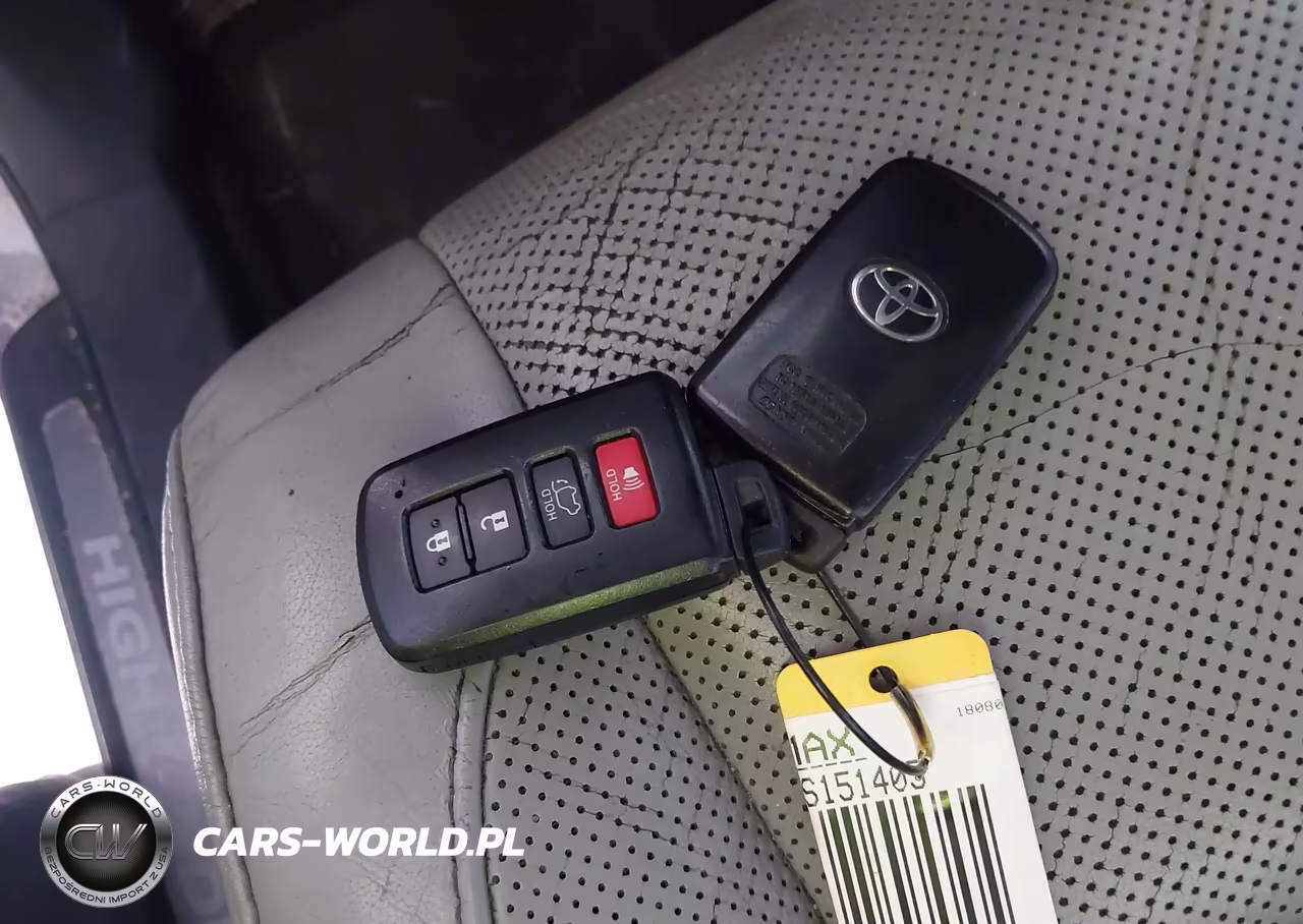 2016 Toyota Highlander Limited V6 VIN:5TDYKRFH3GS151405 - 11