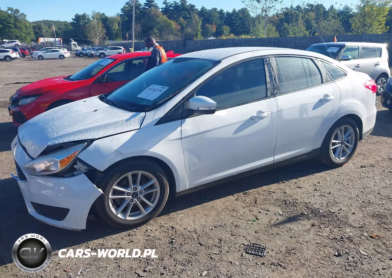 2017 Ford Focus Se VIN:1FADP3F25HL335276 - 2