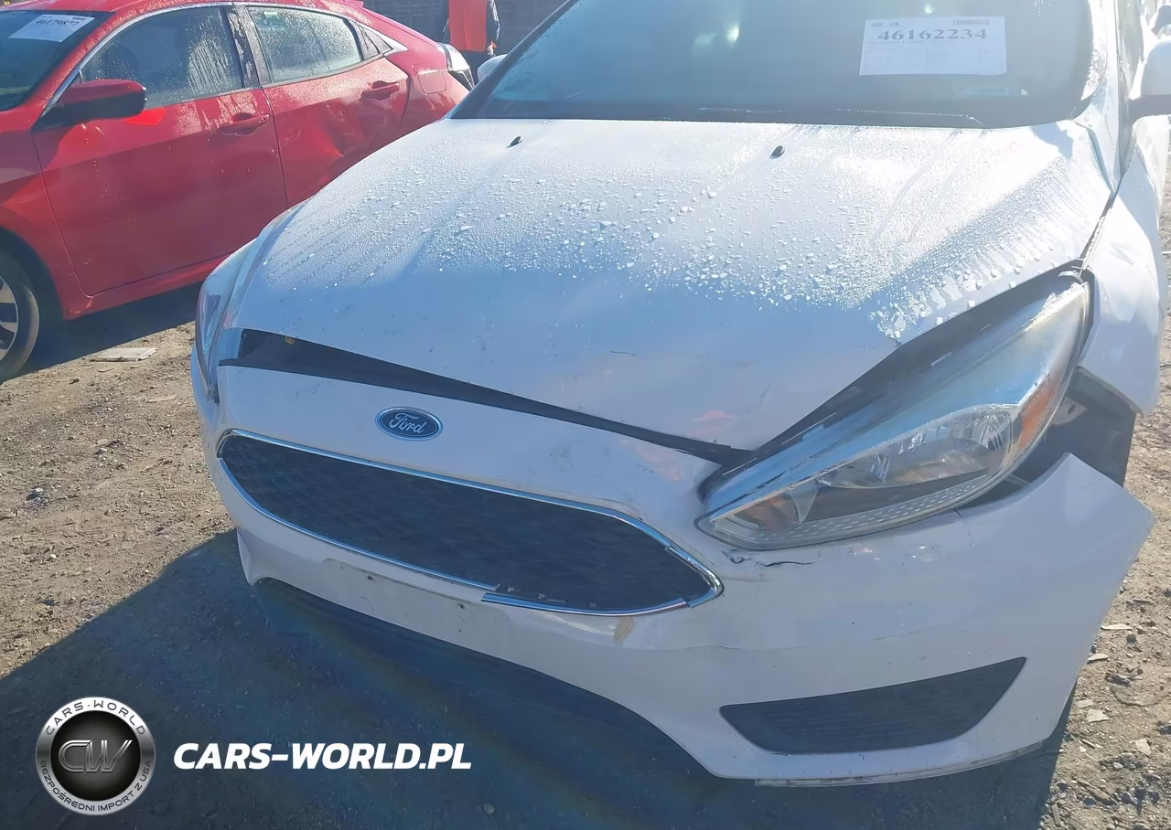 2017 Ford Focus Se VIN:1FADP3F25HL335276 - 6