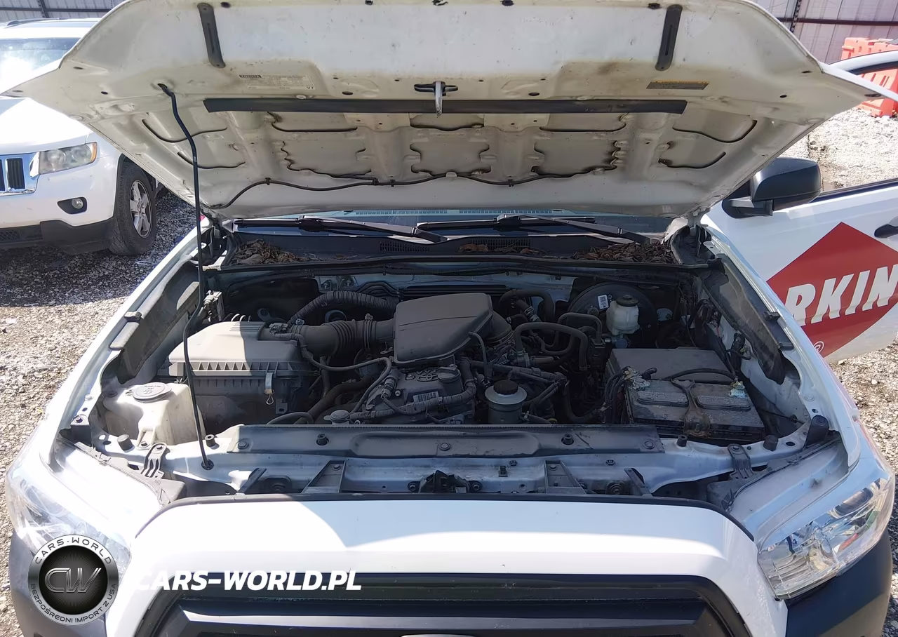 2023 Toyota Tacoma Sr VIN:3TYRX5GN9PT077107 - 10