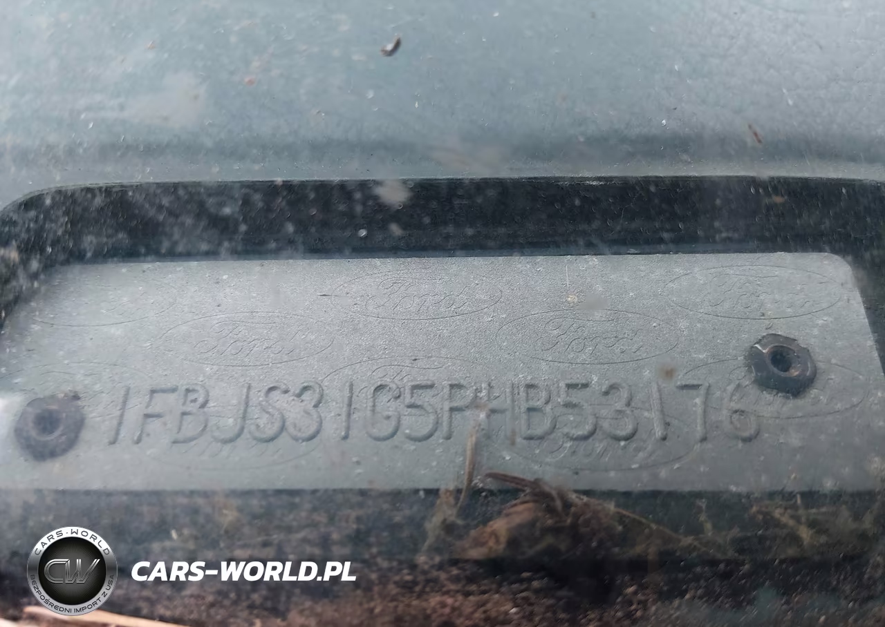 1993 Ford Econoline E350 Super Duty VIN:1FBJS31G5PHB53176 - 9