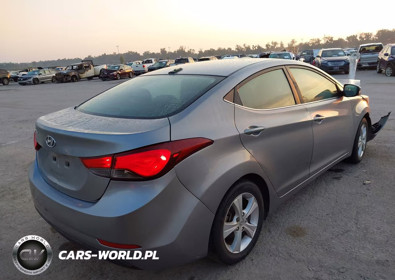 2016 Hyundai Elantra Value Edition VIN:5NPDH4AE5GH734657 - 4