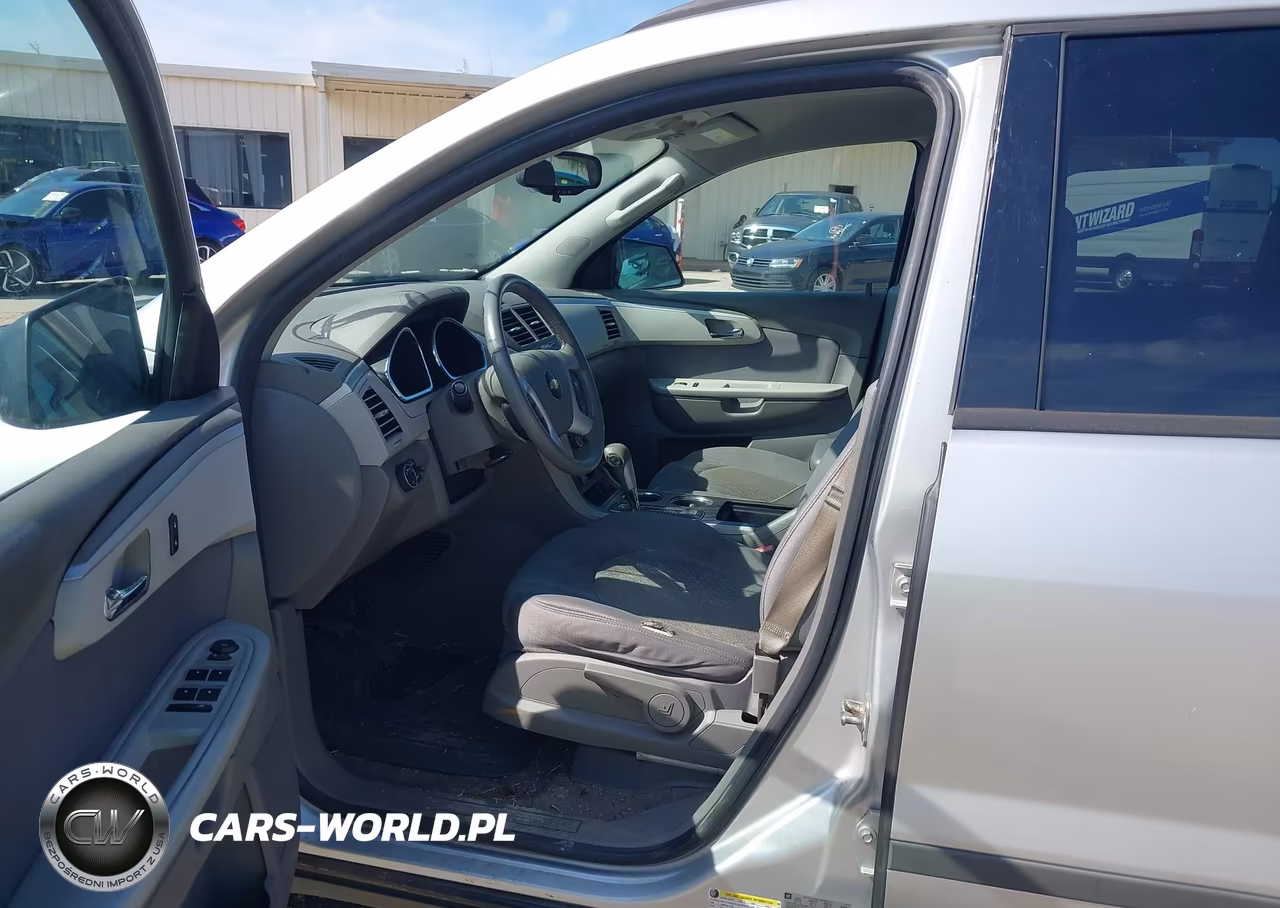2012 Chevrolet Traverse Ls VIN:1GNKRFED6CJ404455 - 5