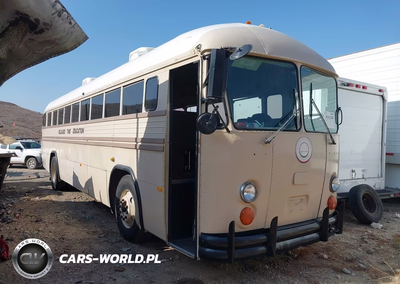 1987 Crown Coach Bus Chassis – zdjęcie 1 z 17