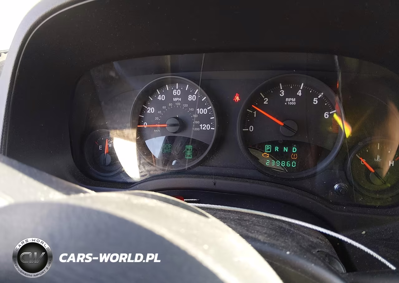 2013 Jeep Compass Latitude VIN:1C4NJCEB4DD205673 - 7