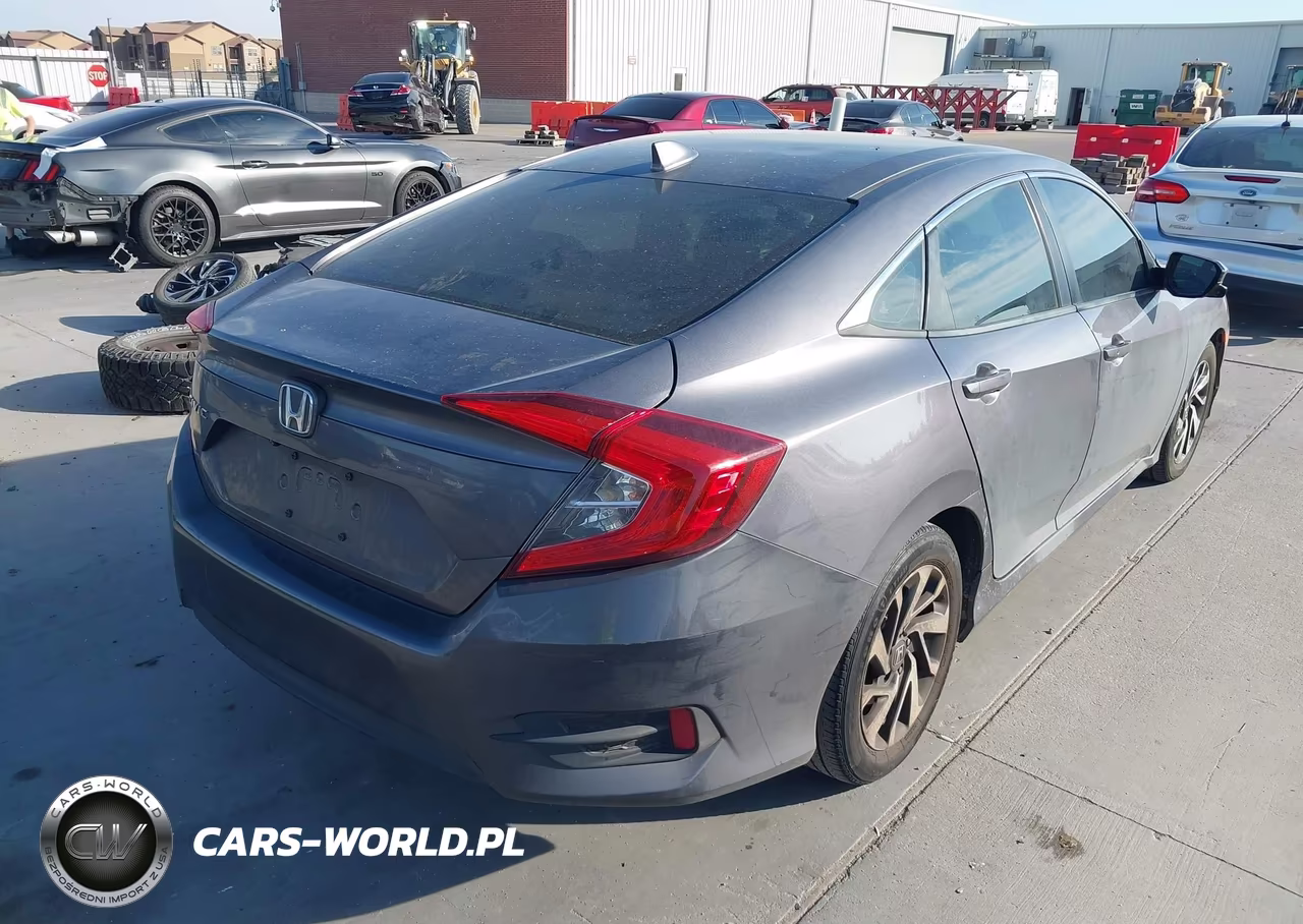 2018 Honda Civic Ex VIN:19XFC2F70JE009470 - 4