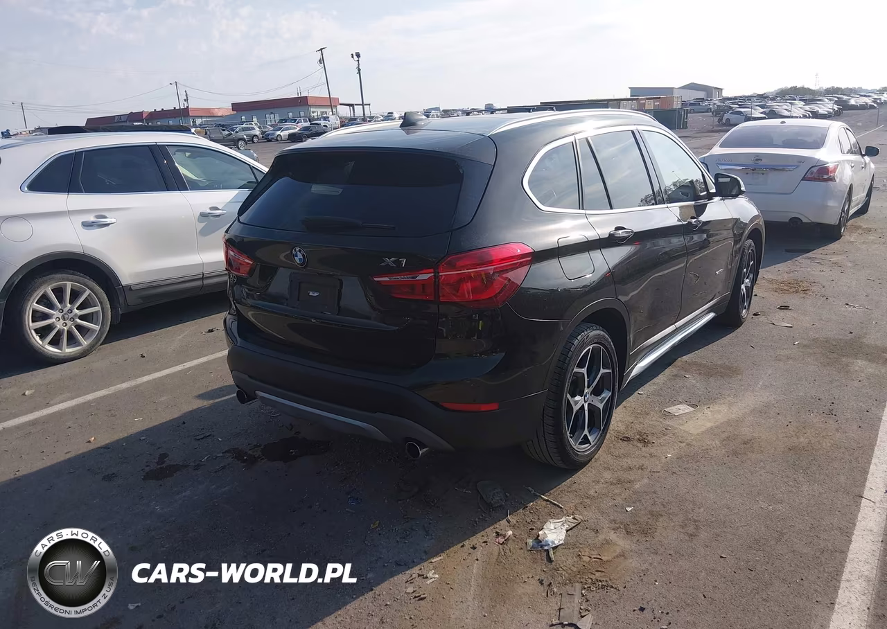 2017 BMW X1 Sdrive28I VIN:WBXHU7C37H5H32927 - 4
