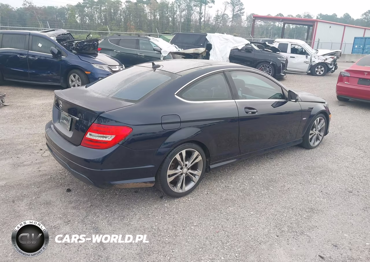 2015 Mercedes-Benz C 250 VIN:WDDGJ4HB9FG391003 - 4