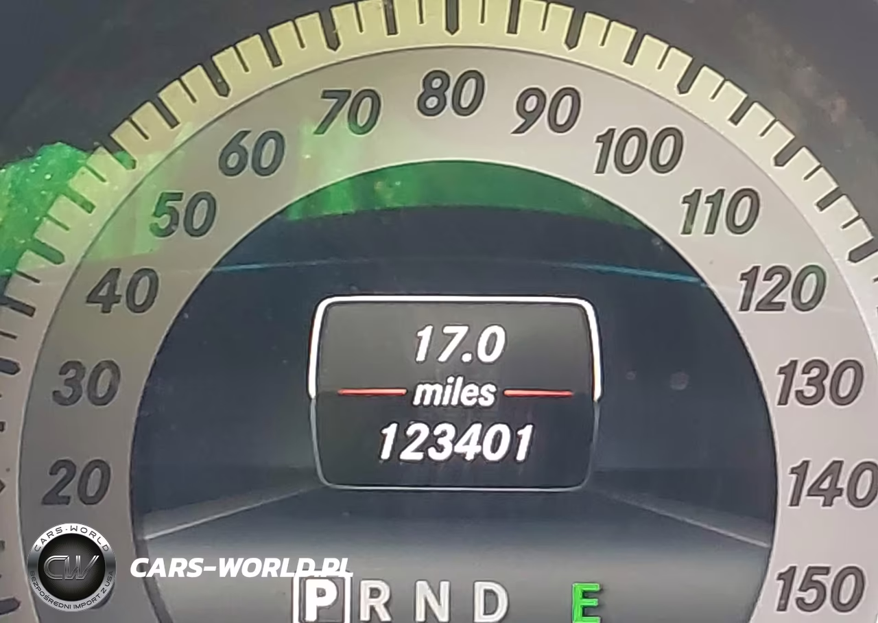 2015 Mercedes-Benz C 250 VIN:WDDGJ4HB9FG391003 - 7