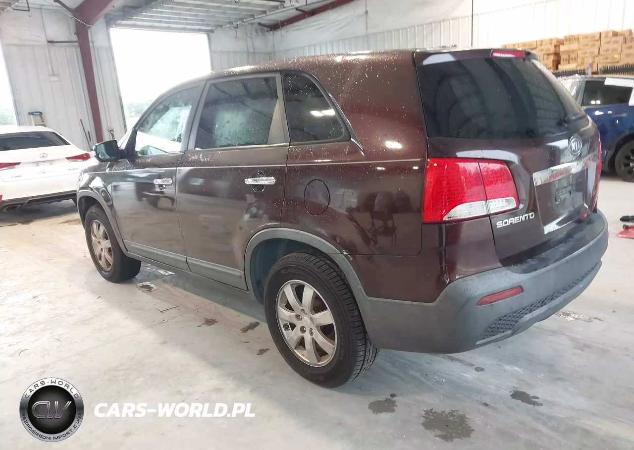2011 Kia Sorento Lx VIN:5XYKT3A17BG087403 - 3