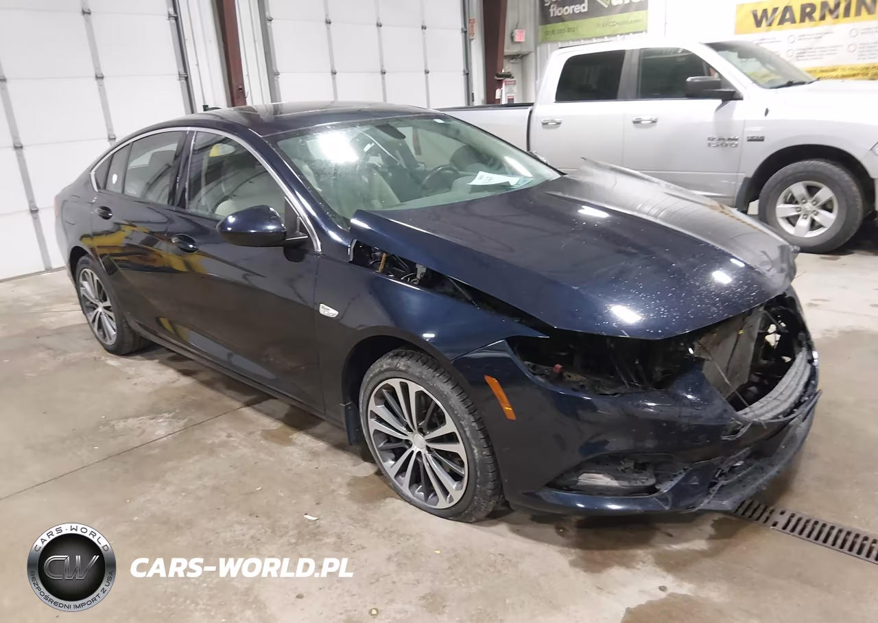 2018 Buick Regal Sportback Essence