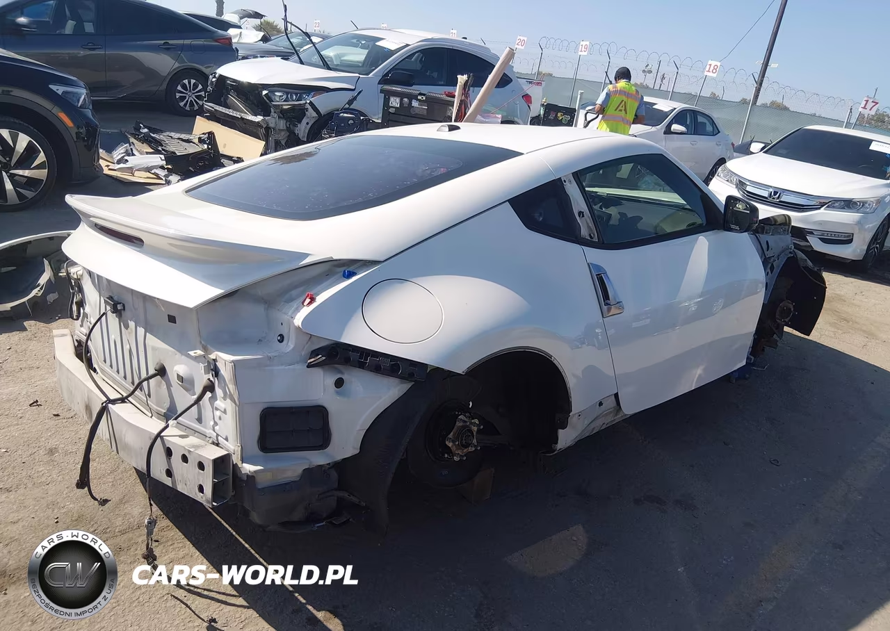 2015 Nissan 370Z Nismo-Nismo Tech-Sport-Sport Tech-Touring VIN:JN1AZ4EH3FM440749 - 4
