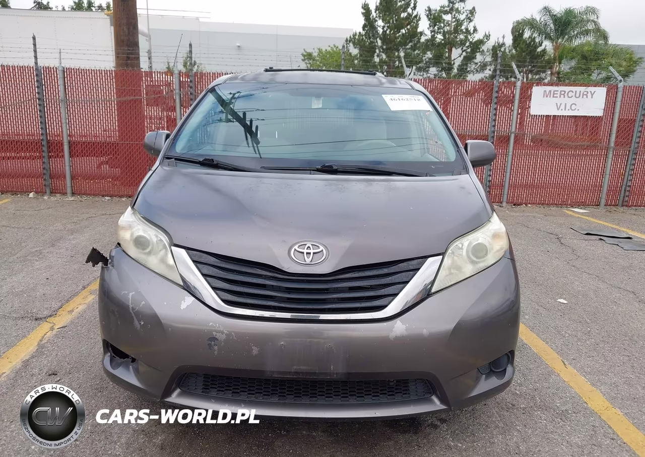 2012 Toyota Sienna Le V6 8 Passenger VIN:5TDKK3DC7CS218298 - 13