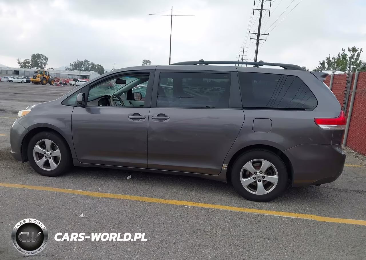 2012 Toyota Sienna Le V6 8 Passenger VIN:5TDKK3DC7CS218298 - 15