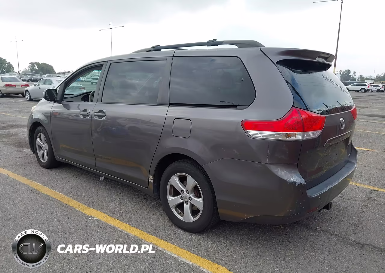 2012 Toyota Sienna Le V6 8 Passenger VIN:5TDKK3DC7CS218298 - 3
