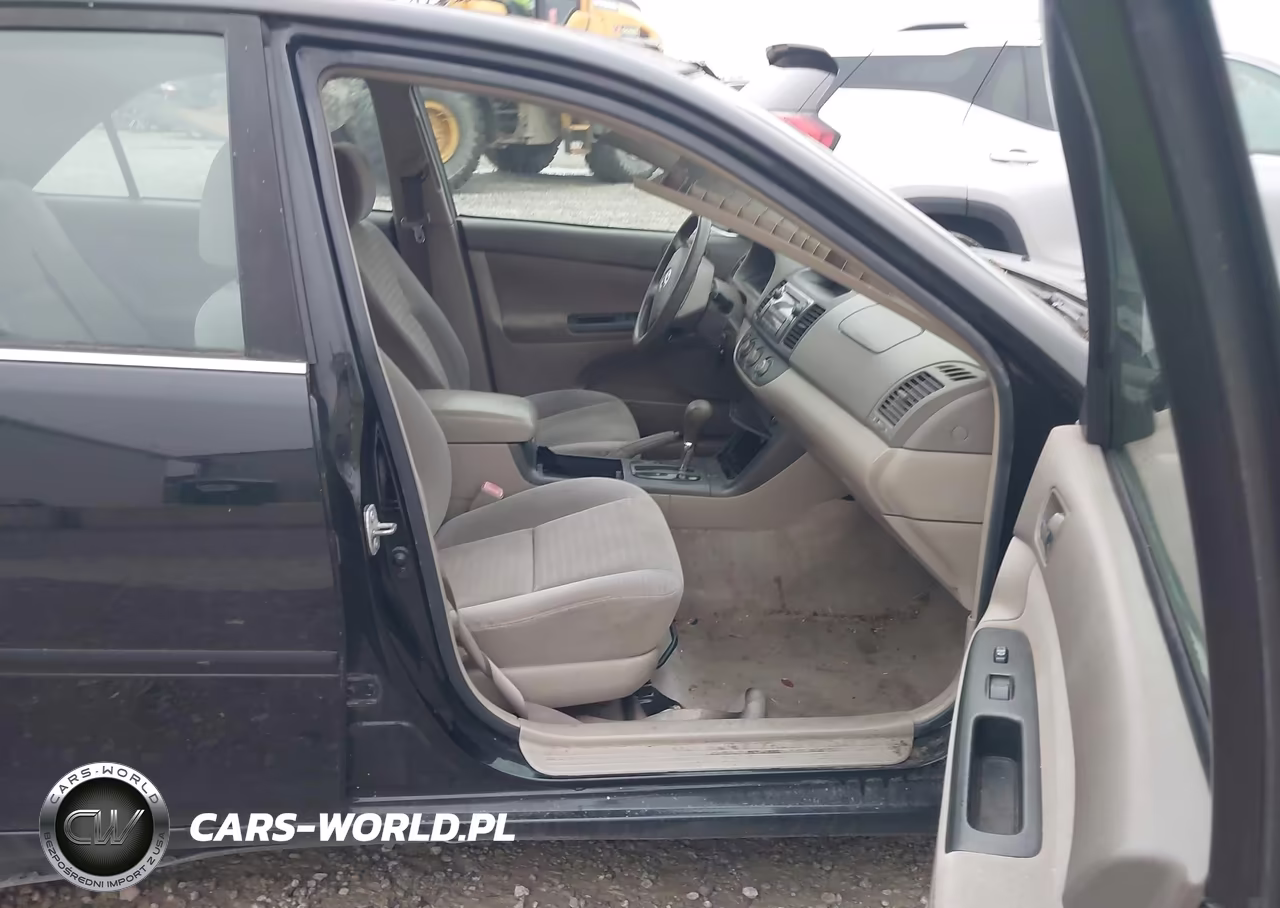 2005 Toyota Camry Le VIN:4T1BE32K45U063785 - 5