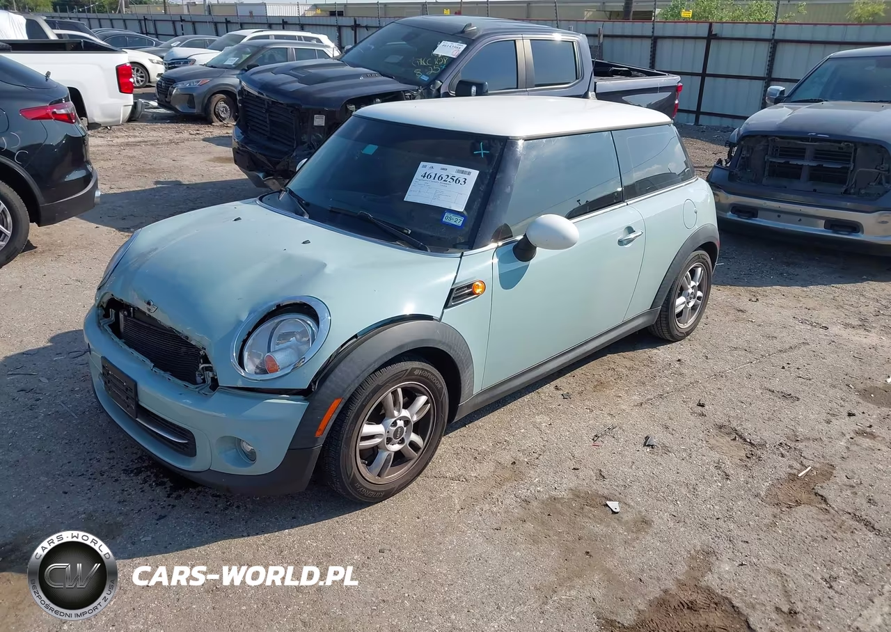 2012 Mini Cooper VIN:WMWSU3C58CT368965 - 2