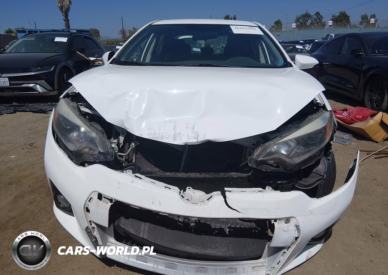 2014 Toyota Corolla S Plus VIN:5YFBURHE8EP153028 - 12