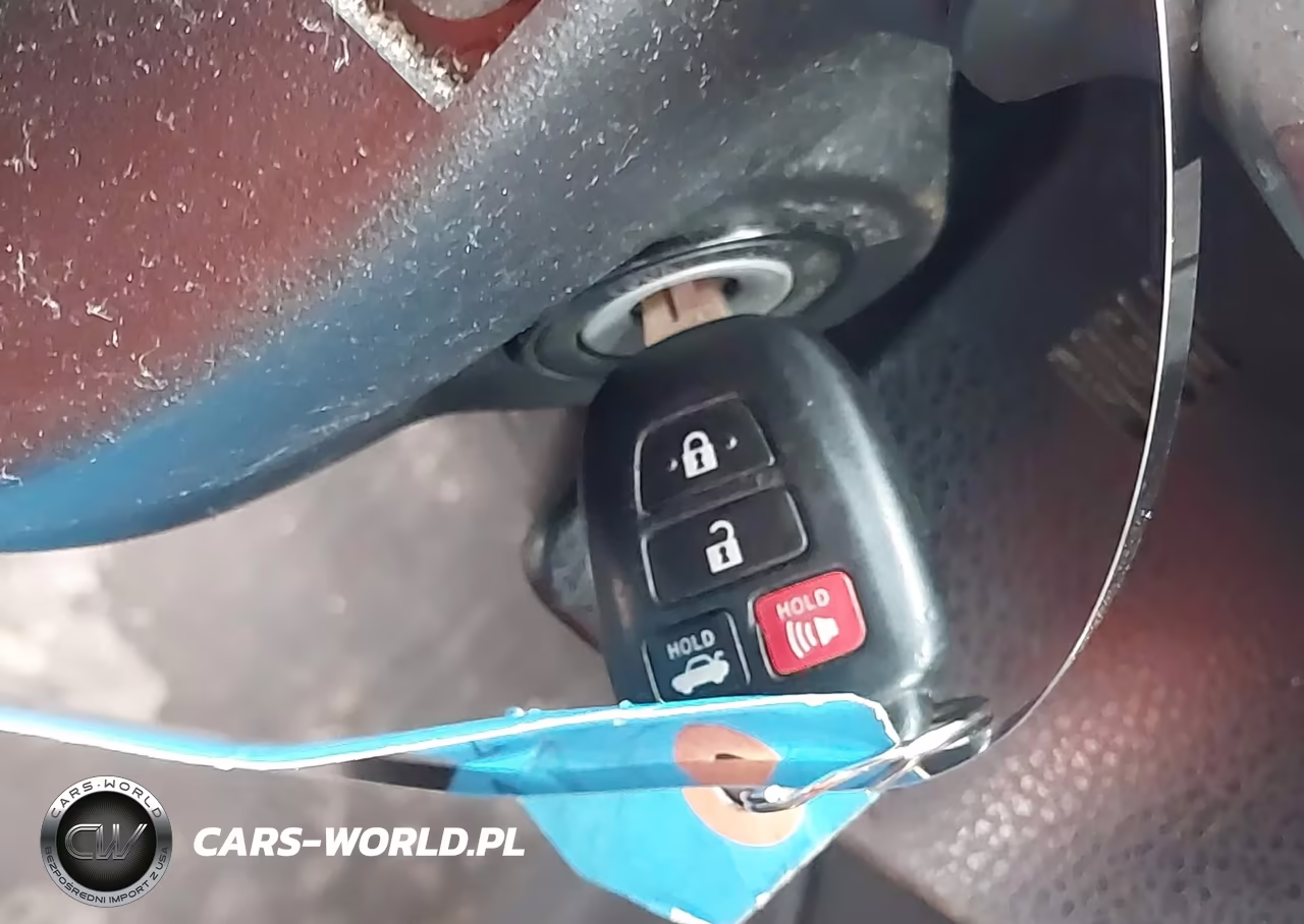 2018 Toyota Corolla Le VIN:2T1BURHE7JC987995 - 11
