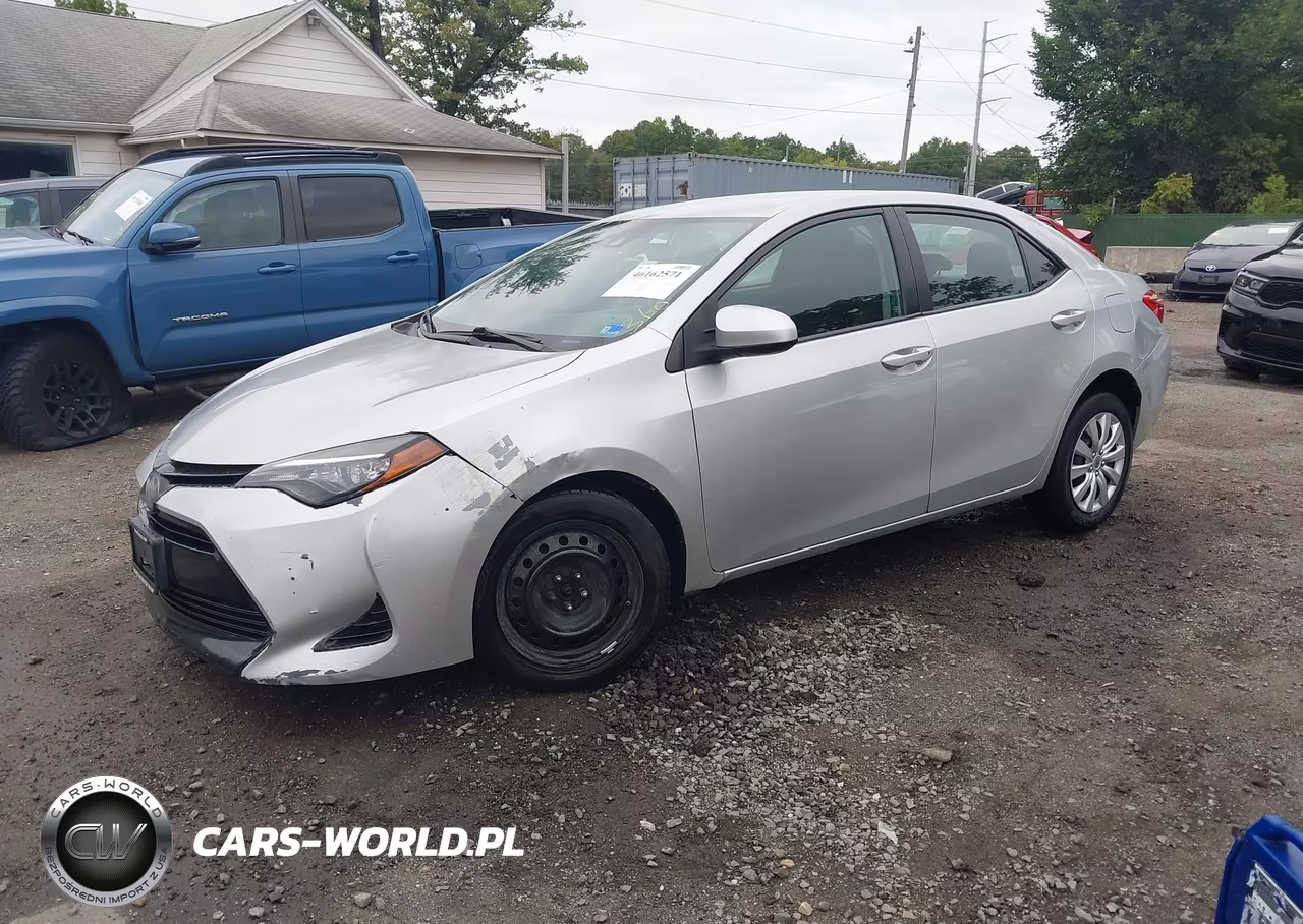 2018 Toyota Corolla Le VIN:2T1BURHE7JC987995 - 2