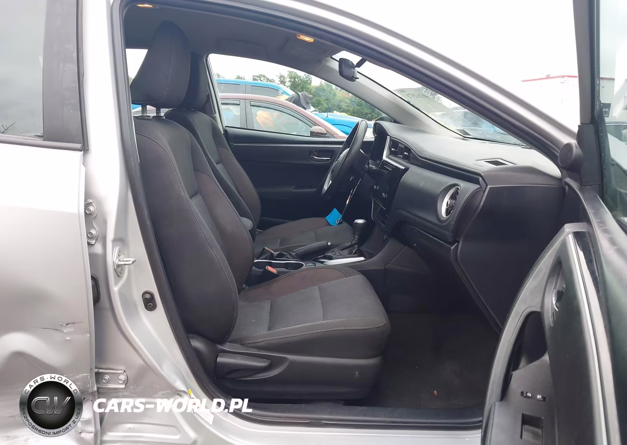 2018 Toyota Corolla Le VIN:2T1BURHE7JC987995 - 5