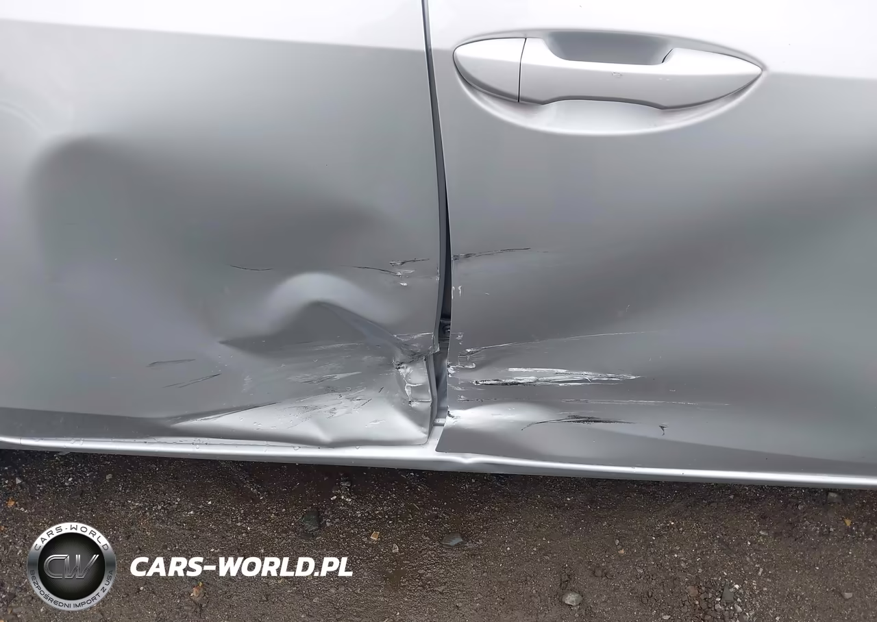 2018 Toyota Corolla Le VIN:2T1BURHE7JC987995 - 6