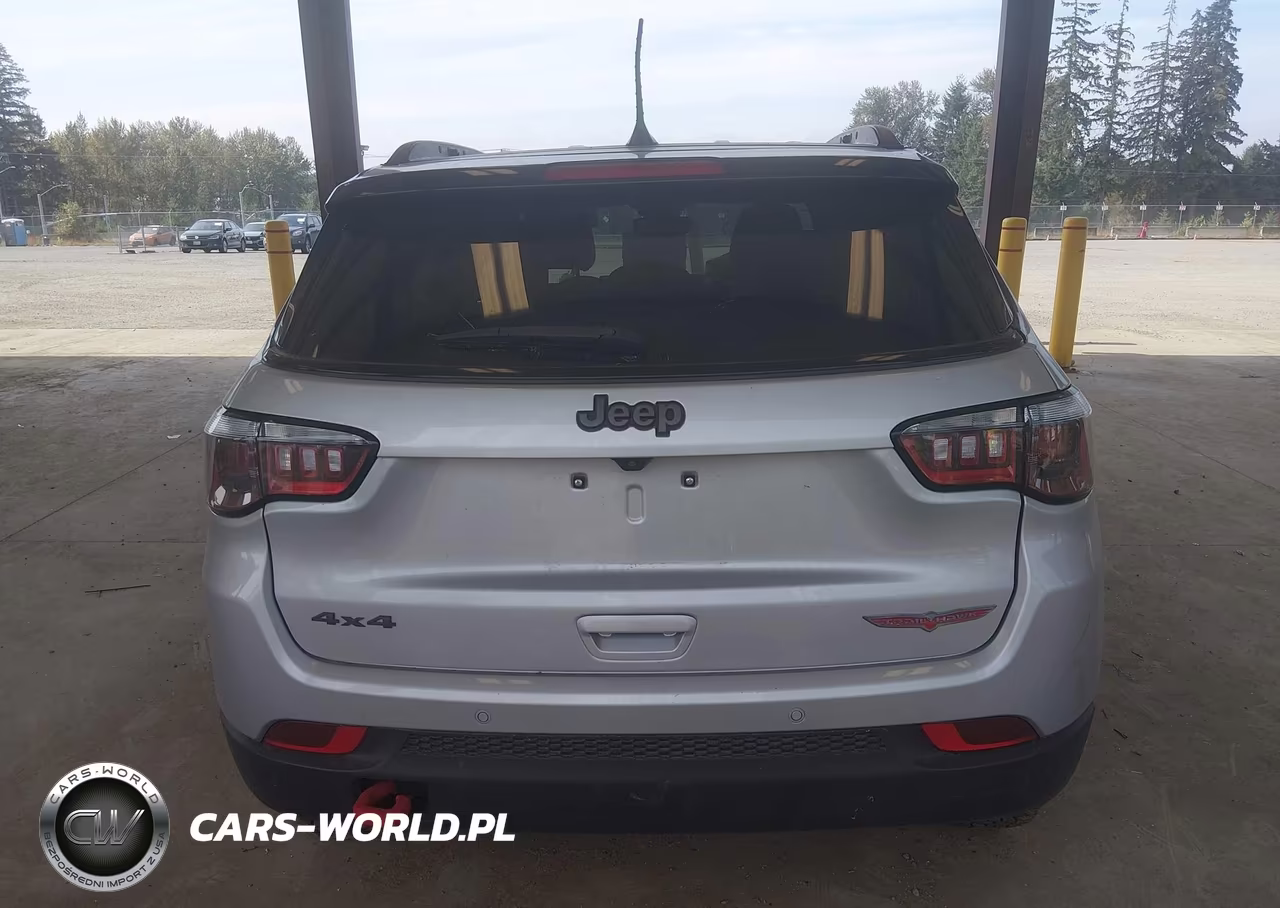 2025 Jeep Compass Trailhawk 4X4 VIN:3C4NJDDN3ST533188 - 16