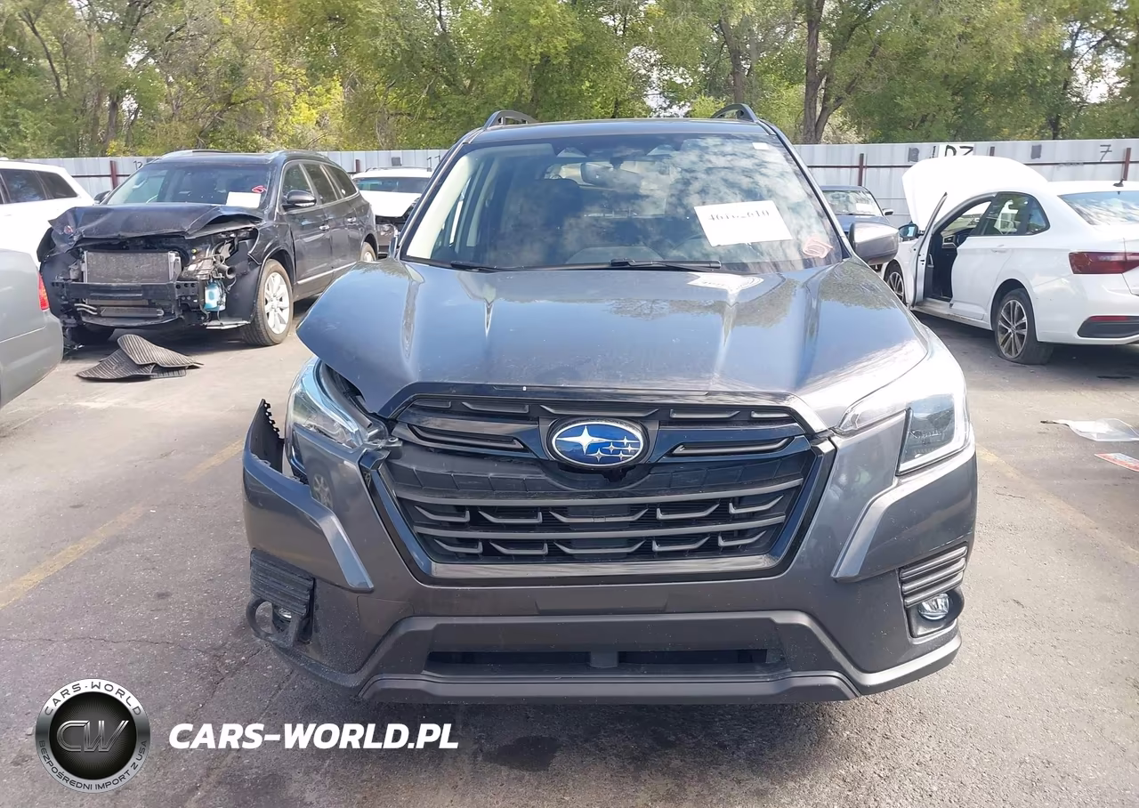 2024 Subaru Forester Premium VIN:JF2SKADC4RH438128 - 12