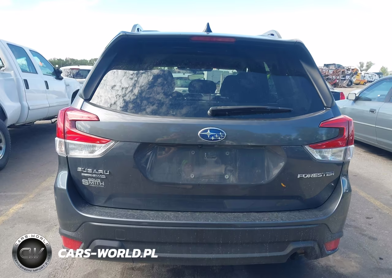 2024 Subaru Forester Premium VIN:JF2SKADC4RH438128 - 16