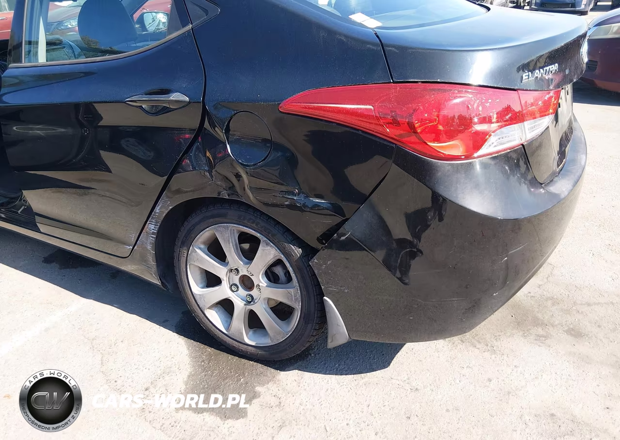 2013 Hyundai Elantra Limited VIN:KMHDH4AE4DU621036 - 6