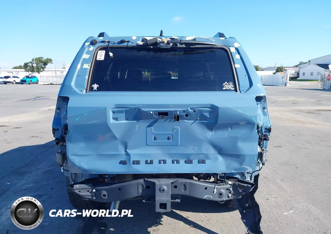 2025 Toyota 4Runner Trd Off Road Premium VIN:JTEVA5BR6S5048941 - 17
