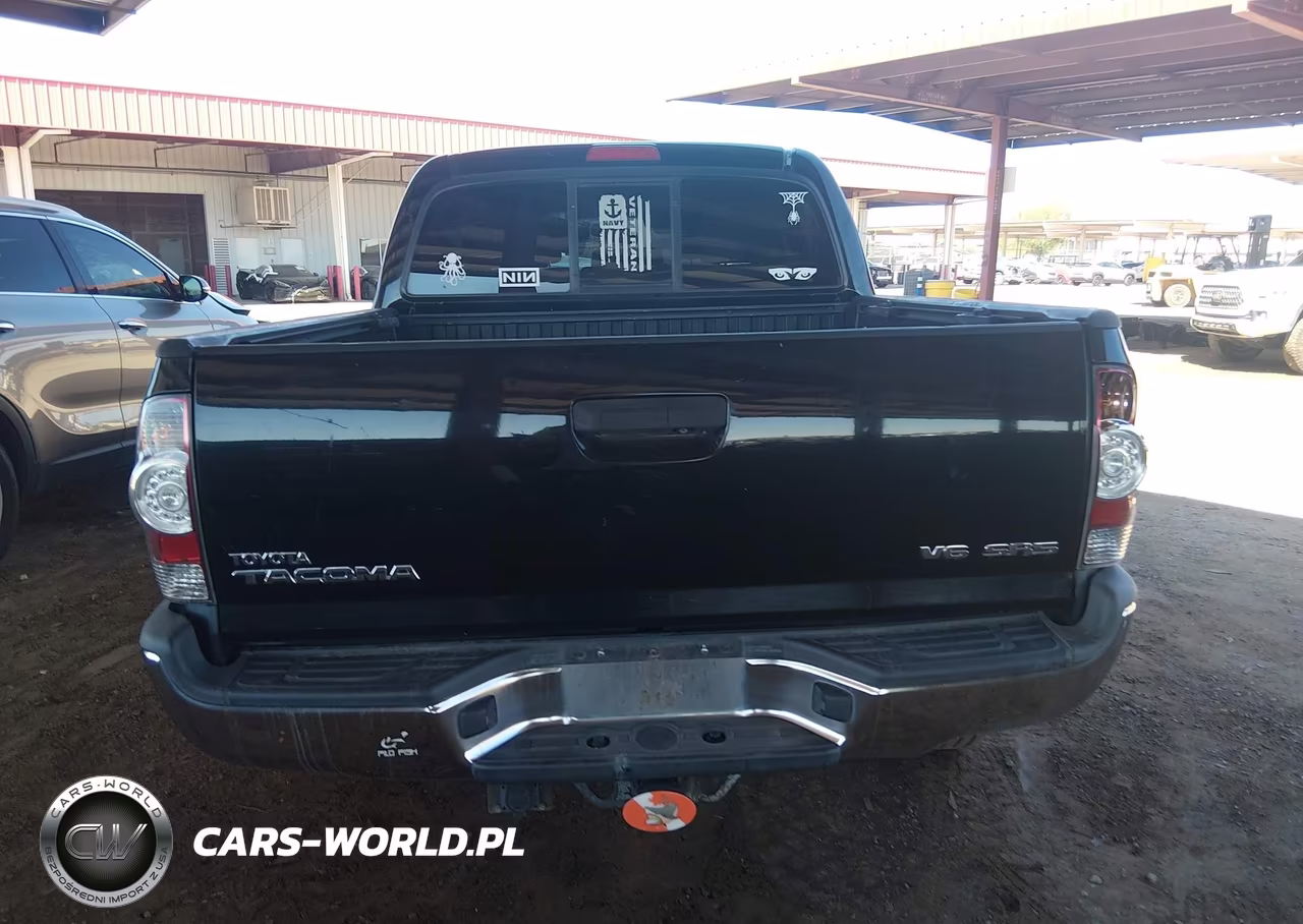 2013 Toyota Tacoma Base V6 VIN:5TFLU4EN8DX065768 - 17