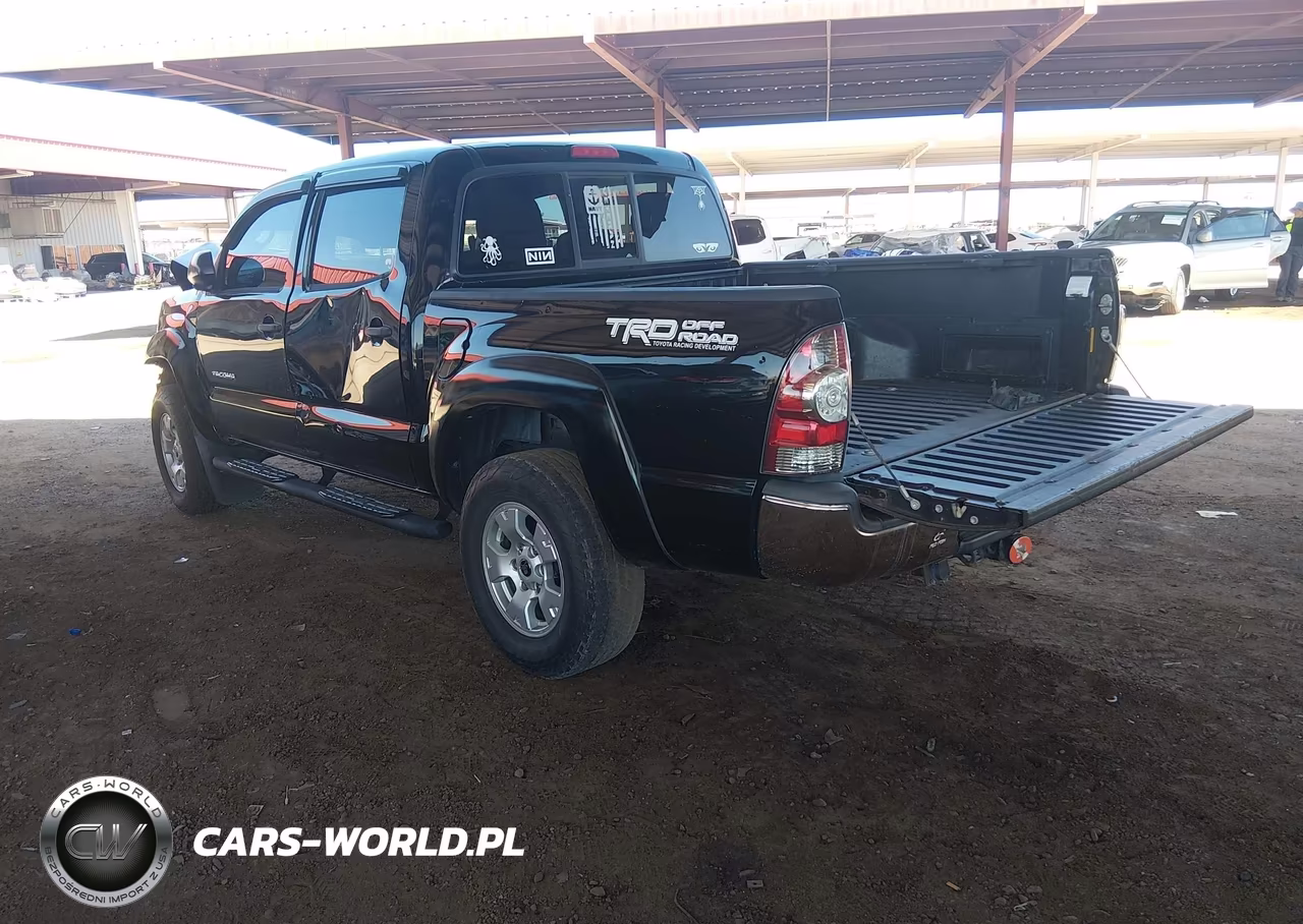 2013 Toyota Tacoma Base V6 VIN:5TFLU4EN8DX065768 - 3