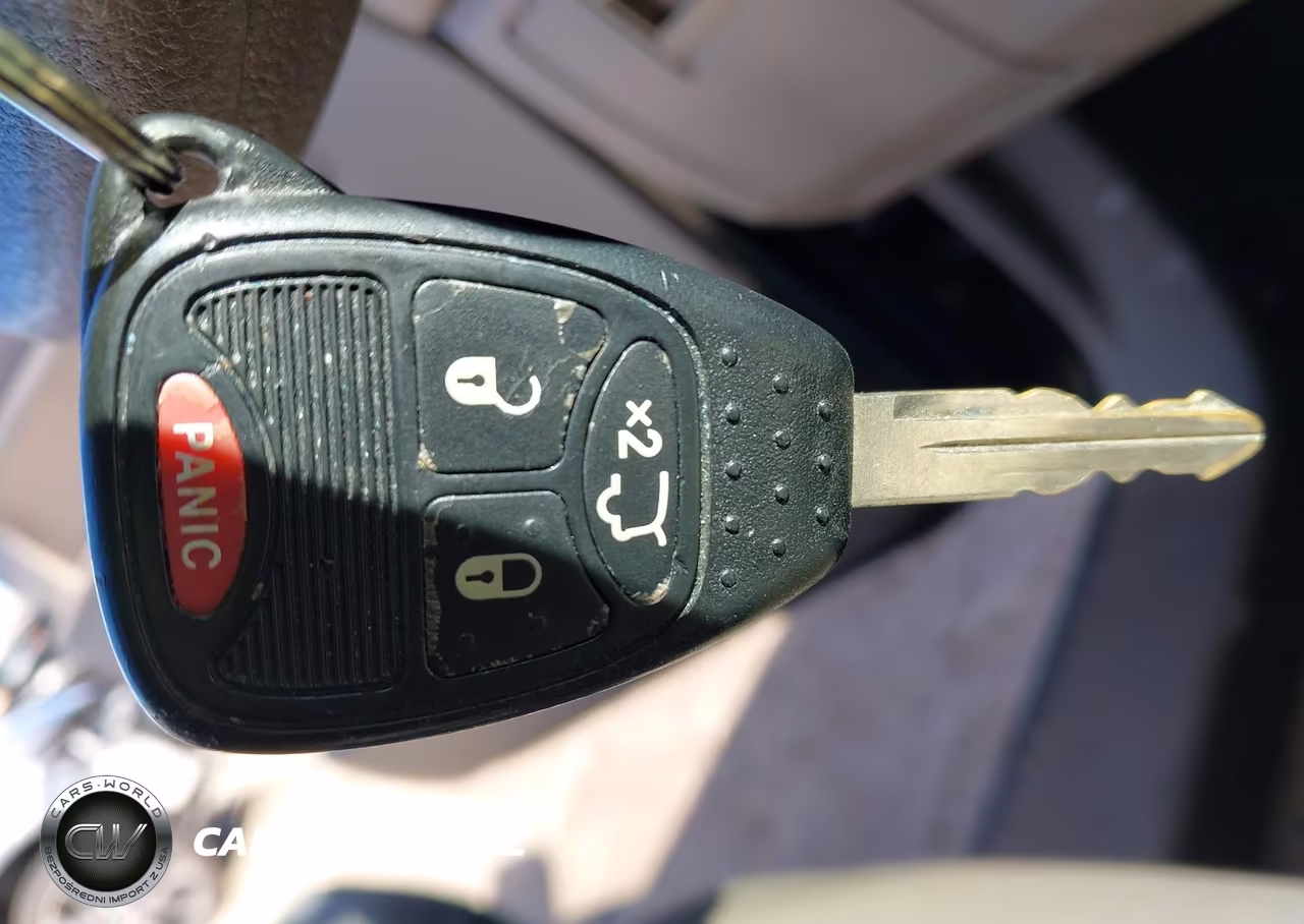 2011 Jeep Liberty Sport VIN:1J4PP2GK3BW584904 - 11