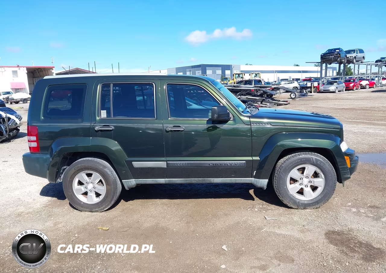 2011 Jeep Liberty Sport VIN:1J4PP2GK3BW584904 - 13