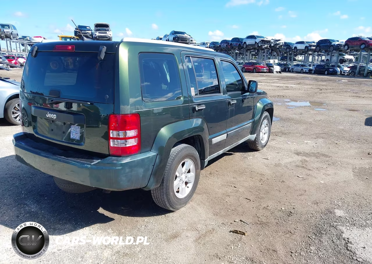 2011 Jeep Liberty Sport VIN:1J4PP2GK3BW584904 - 4
