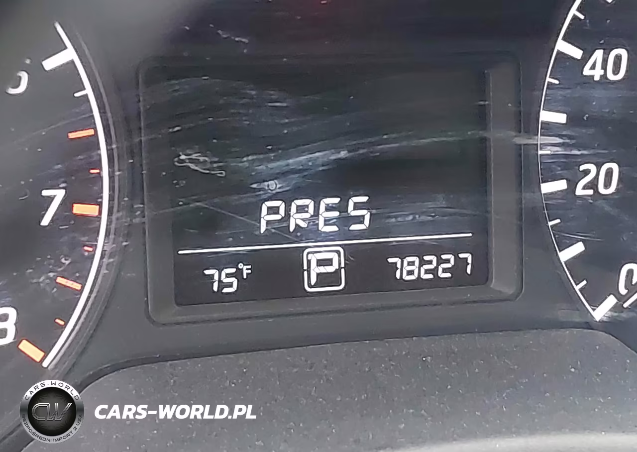 2016 Nissan Sentra S VIN:3N1AB7AP4GY220876 - 7