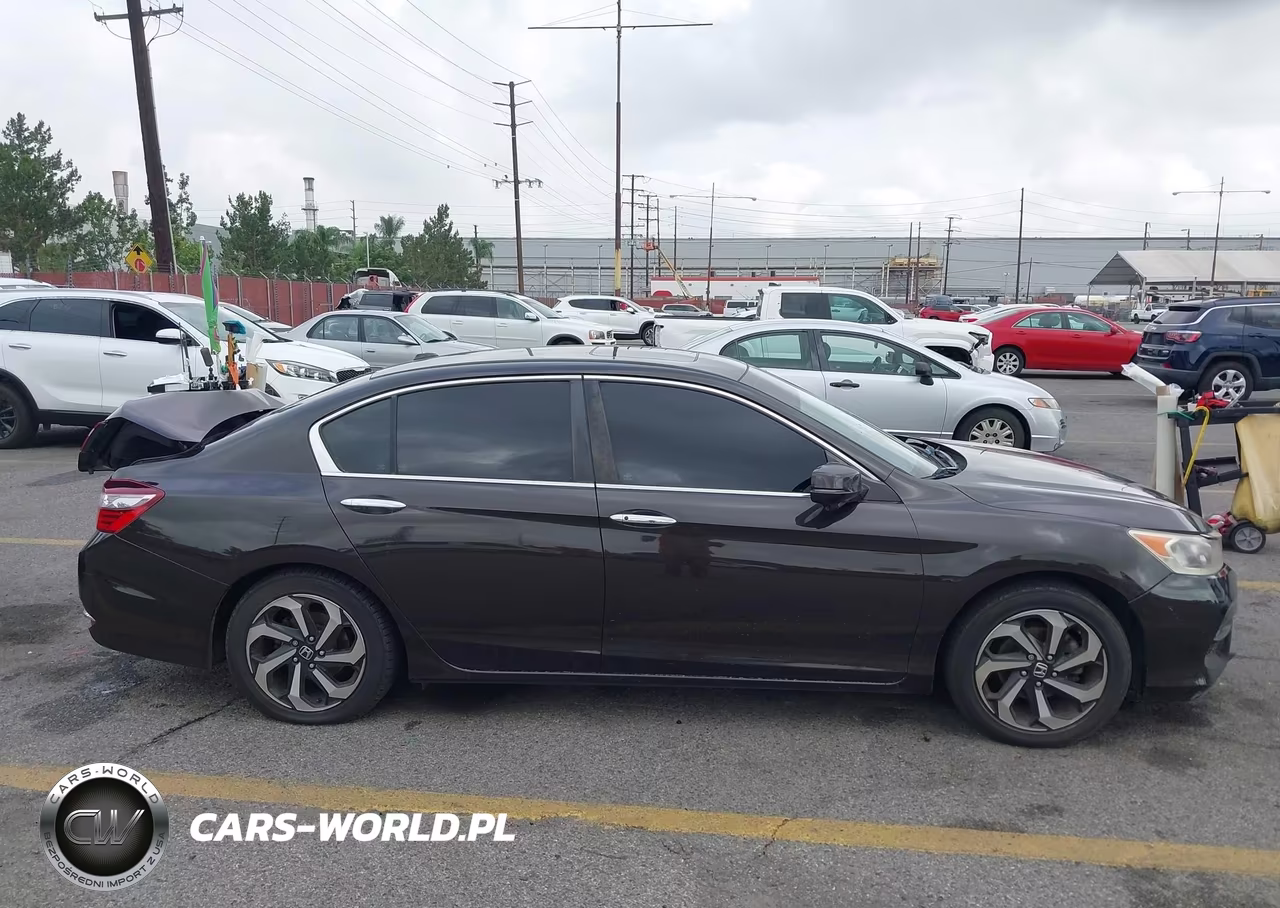 2017 Honda Accord Ex VIN:1HGCR2F7XHA087142 - 13