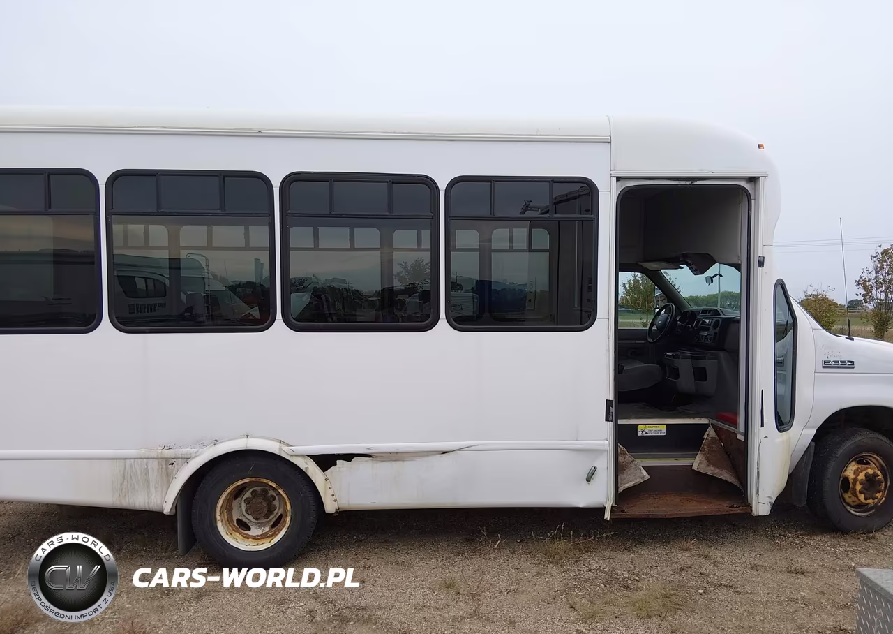 2017 Ford E-350 Cutaway VIN:1FDEE3FS0HDC19297 - 11