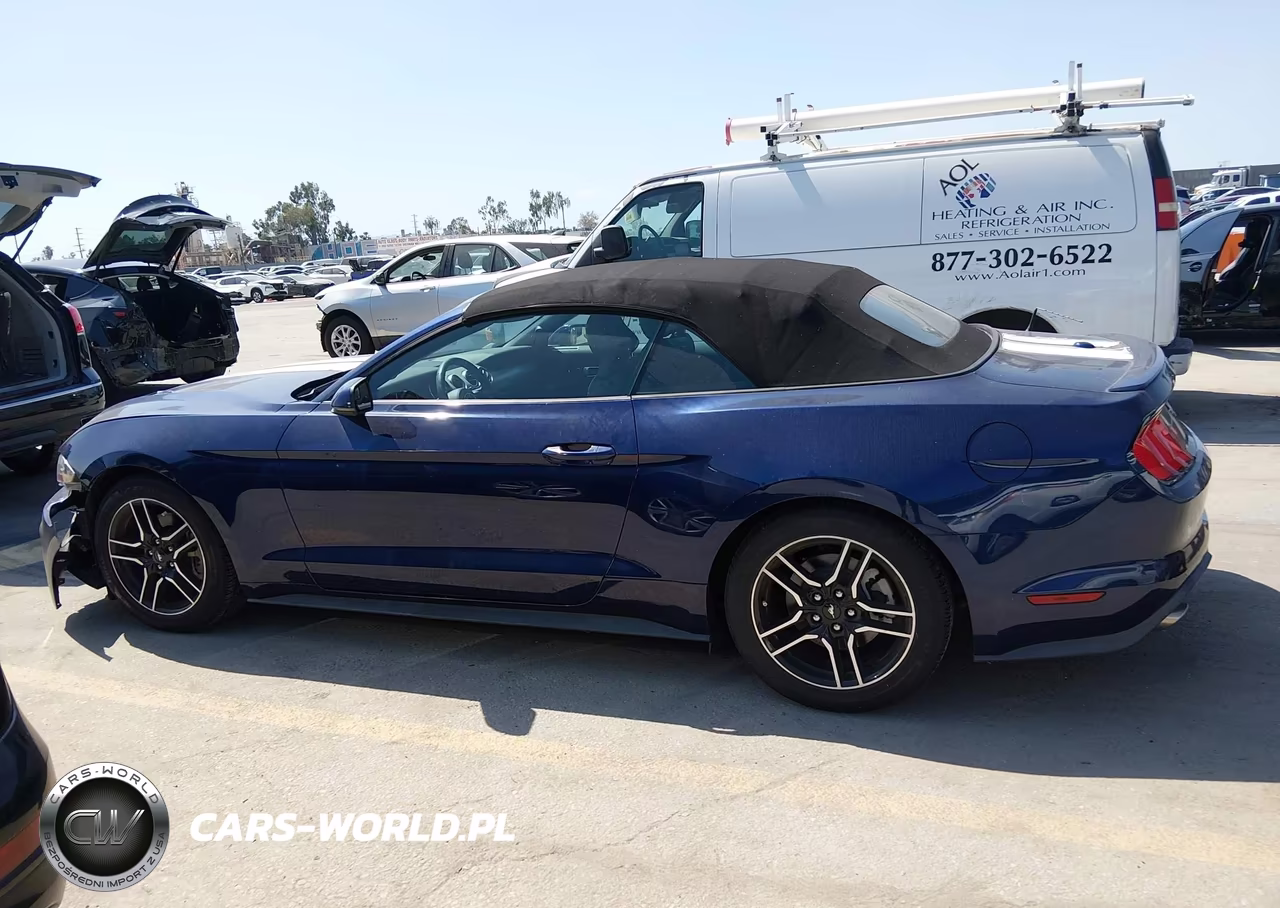 2020 Ford Mustang Ecoboost Premium VIN:1FATP8UHXL5131764 - 15