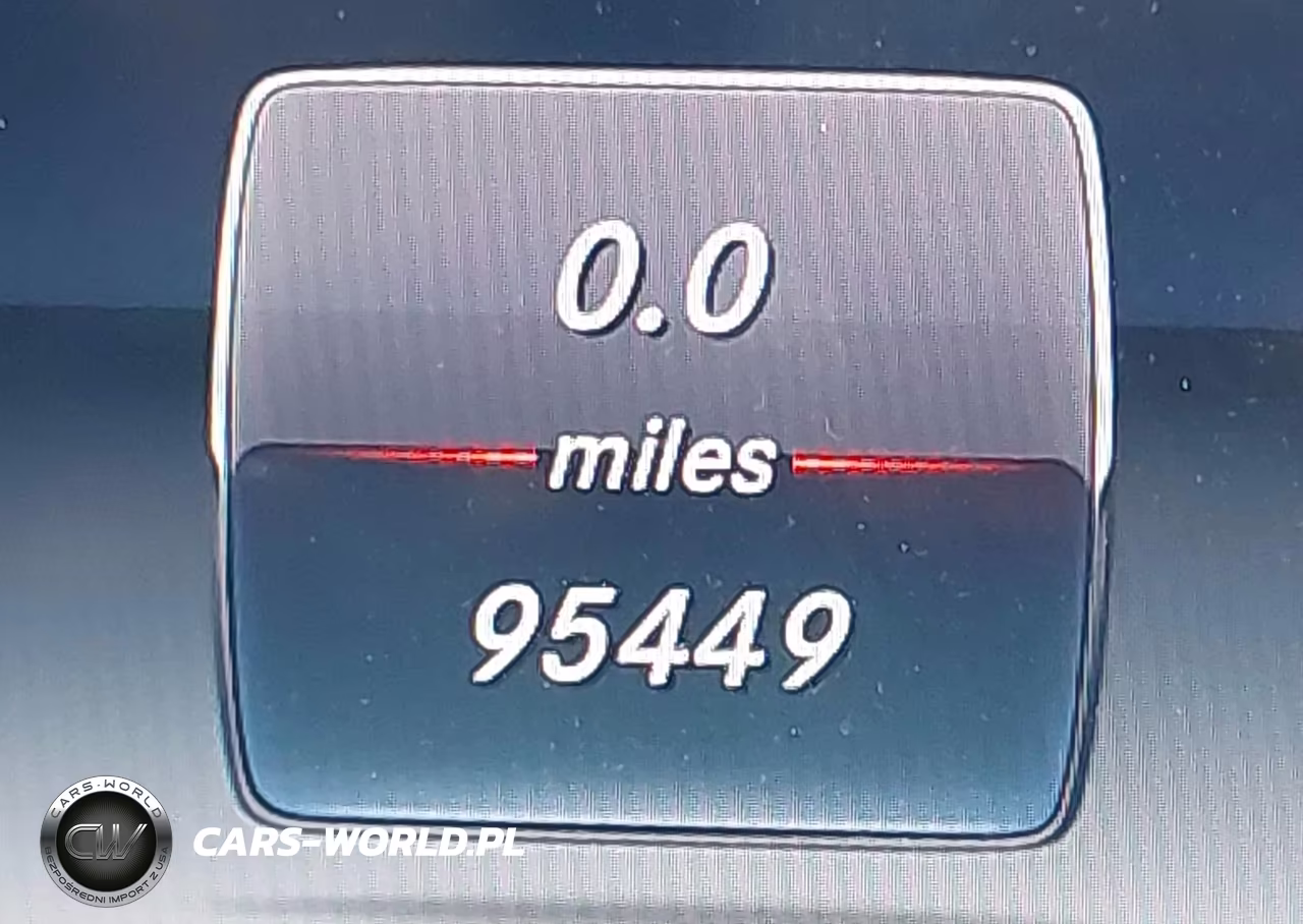 2018 Mercedes-Benz C 300 VIN:55SWF4JB2JU248882 - 15