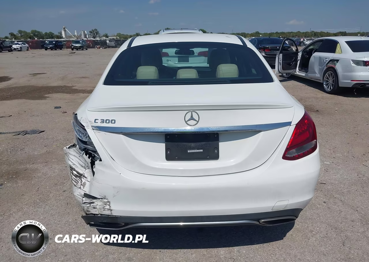 2018 Mercedes-Benz C 300 VIN:55SWF4JB2JU248882 - 16