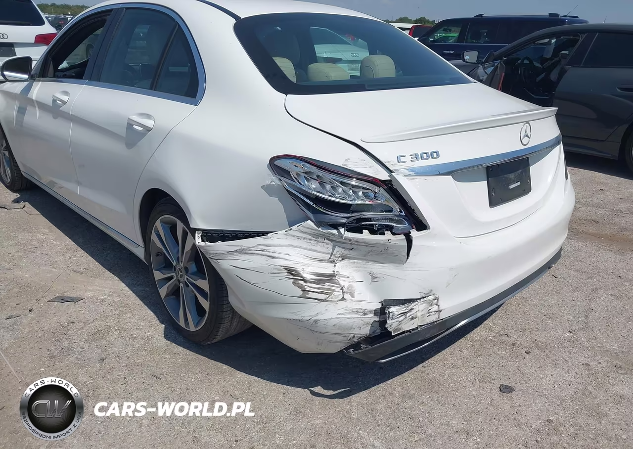 2018 Mercedes-Benz C 300 VIN:55SWF4JB2JU248882 - 6